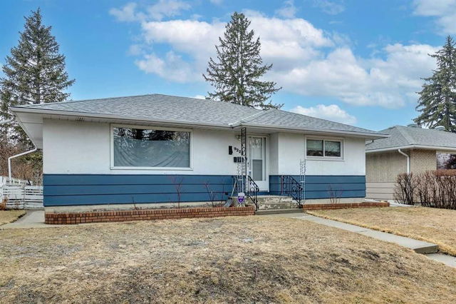 9223 Elbow Drive