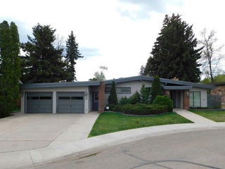 11 Laurel Place