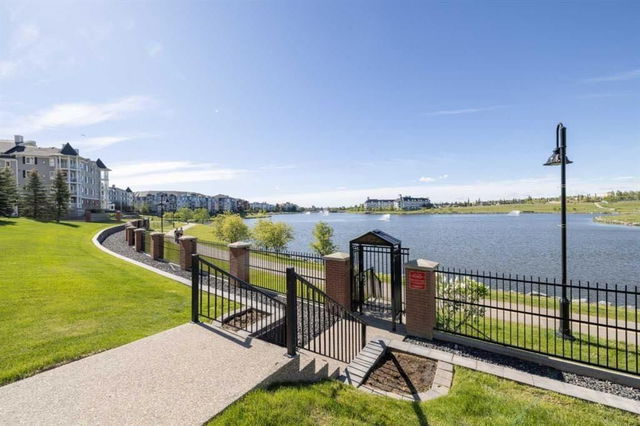 2157 - 151 Country Village Road