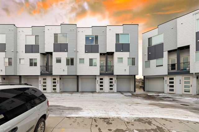 402 - 101 Panatella Square