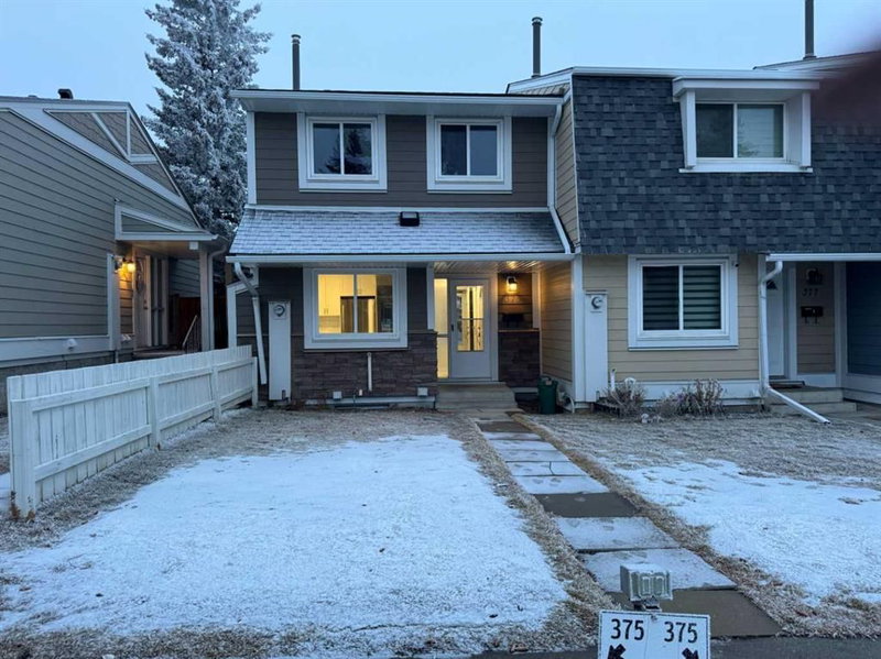 375 Georgian Villas NE