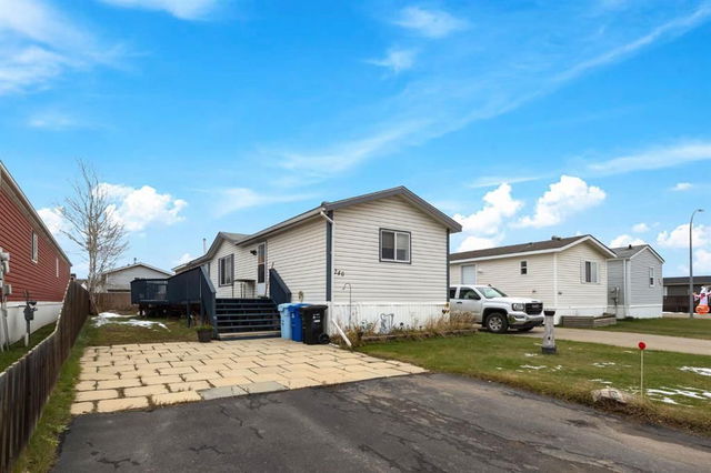 240 Palomino Close