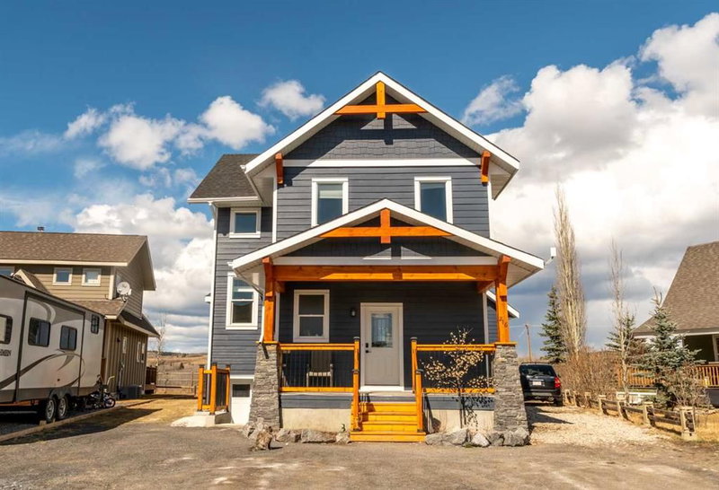 216 Cottageclub Crescent, Rural Rocky View County, T4C1C3 | Image 3