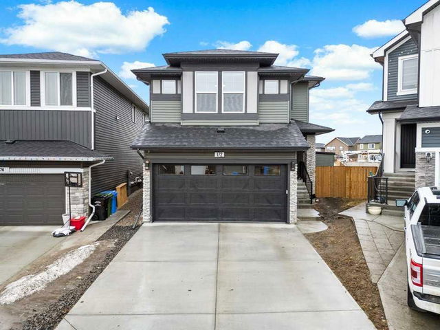 172 Ambleside Crescent