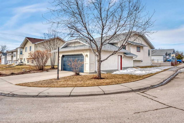 39 Greenview Crescent