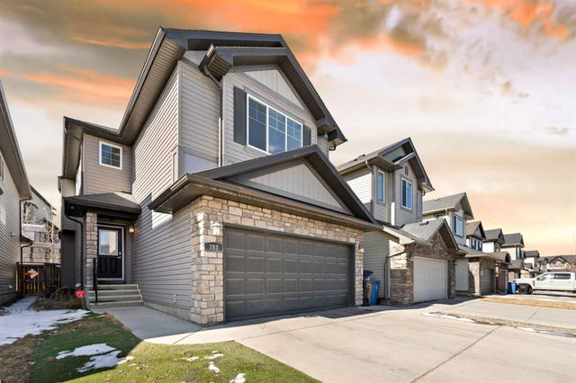 193 Kincora Glen Rise