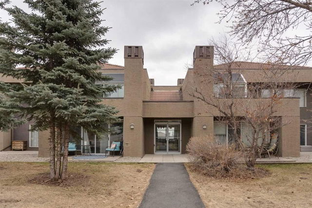 10 - 114 Village Heights