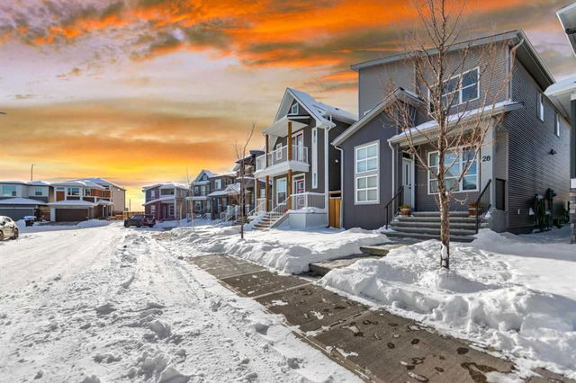 28 Howse Crescent
