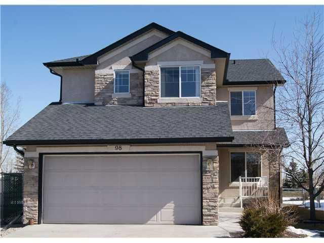 98 HARVEST GROVE Close
