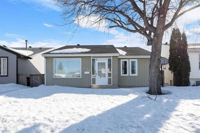 145 Bird Crescent