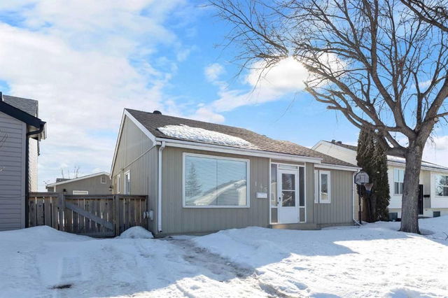 145 Bird Crescent