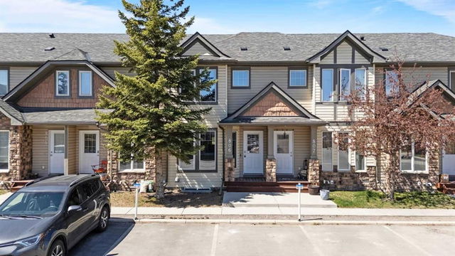 806 - 2445 Kingsland Road