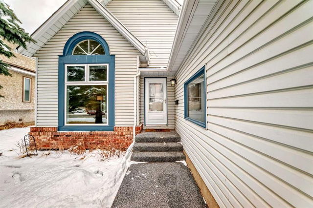 304 Hawkwood Boulevard