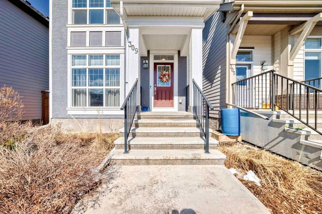 309 Masters Crescent
