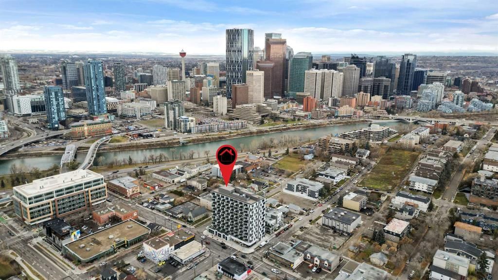 Listing Image 4