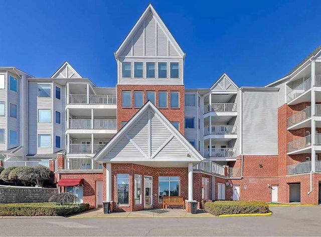 2305 - 2305 Hawksbrow Point