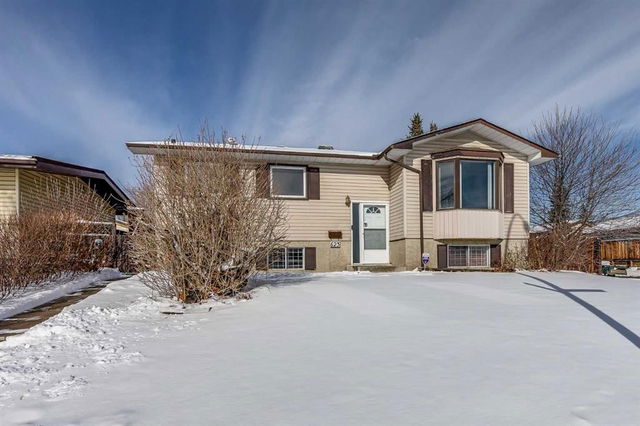 623 Blackthorn Road