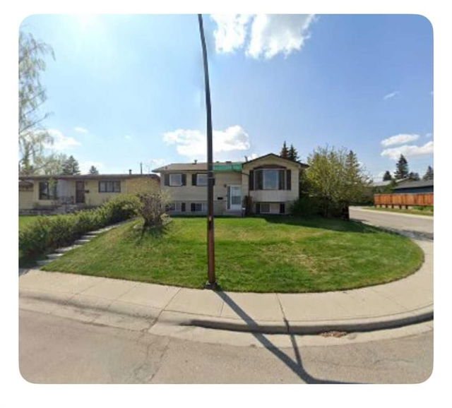 623 Blackthorn Road
