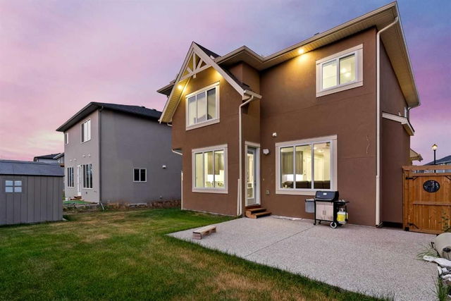 198 KINNIBURGH Crescent