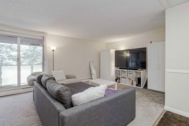 433 - 1305 Glenmore Trail