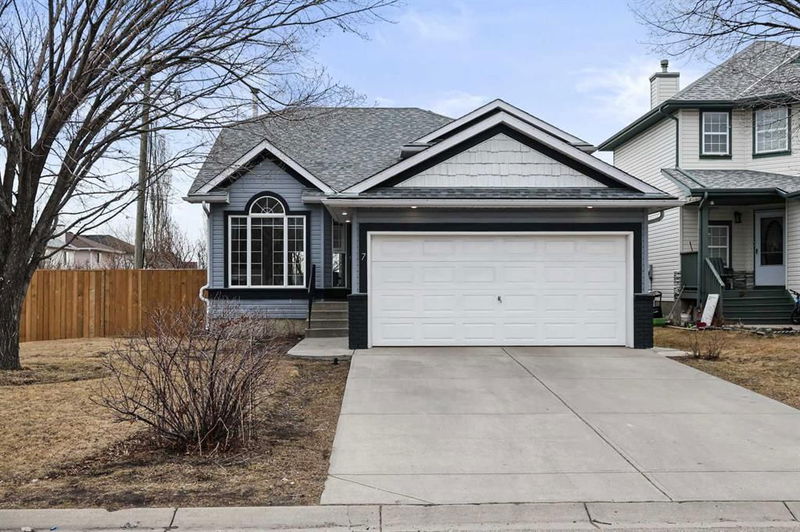 7 Harvest Rose Gardens NE, Calgary, Alberta