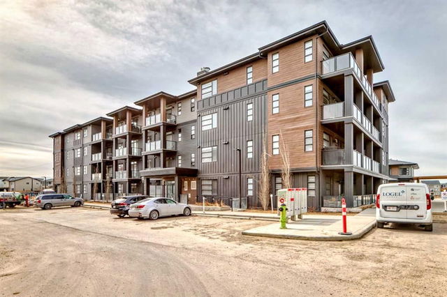 2409 - 55 lucas Way
