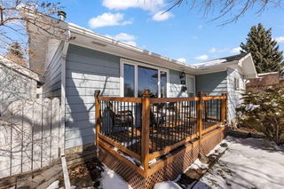 1076 Marcombe Crescent