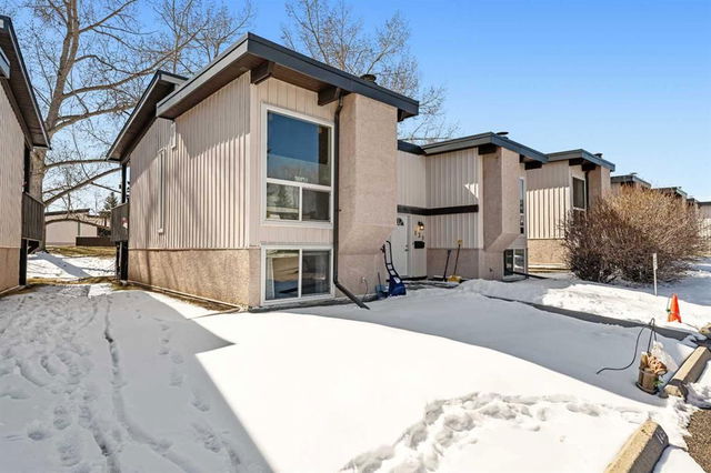 129 Oaktree Lane