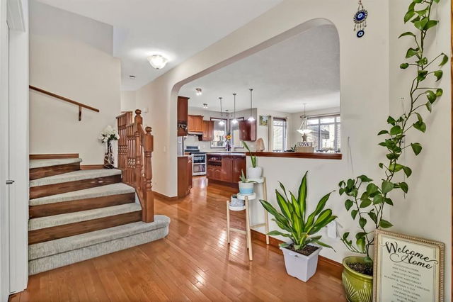 125 Hawkmere Close