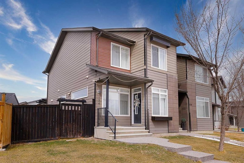 134 Walgrove Drive SE, Calgary, T2X 2H6 | Image 2