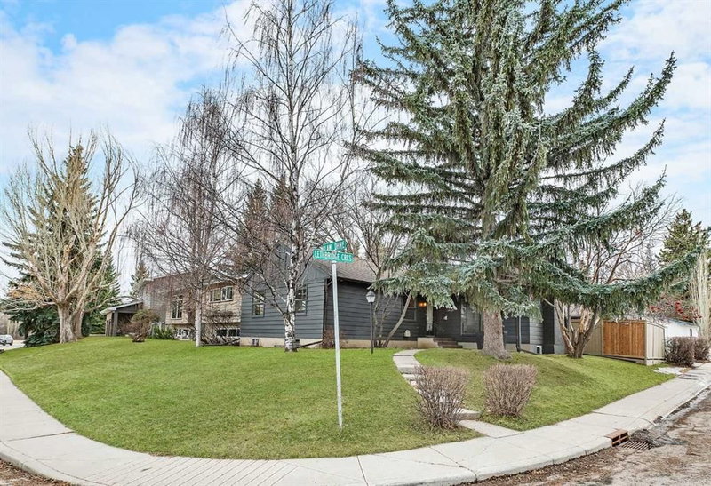6603 Law Drive SW, Calgary, T3E 6A2 | Image 2
