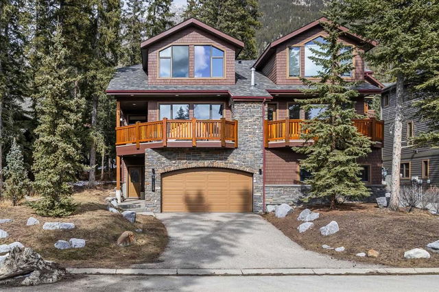 4 - 124 Silvertip Ridge