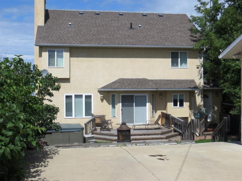 10407 Churchill Drive, Lac La Biche, T0A 2C0 | Image 2