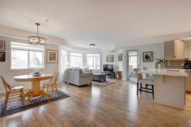 3053 - 1818 Simcoe Boulevard