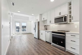 2405 - 350 Livingston Common