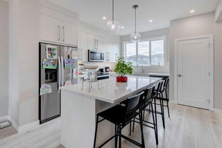 232 Chelsea Manor
