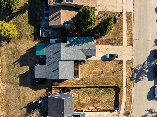 145 Brooks Place