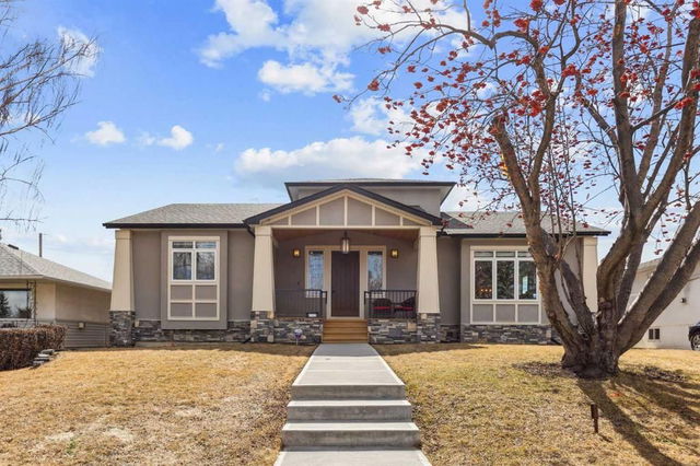 10 Glenmount Crescent