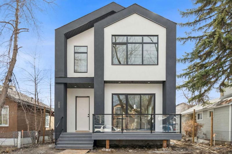 209 13 Avenue NE, Calgary, Alberta