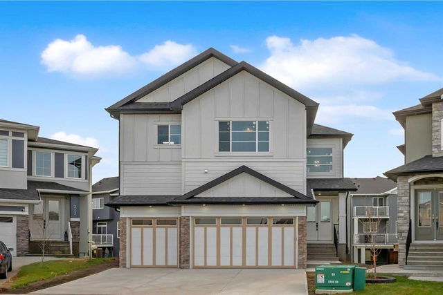 327 Kinniburgh Place