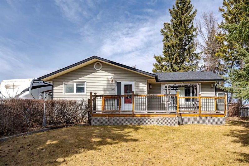 1330 Grey Street, Carstairs, Alberta