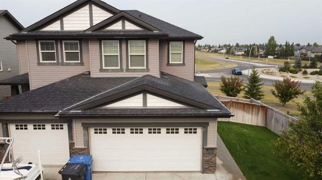 799 Silkstone Close