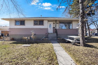1902 Ash Crescent