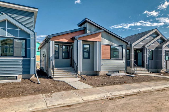208 Lucas Place