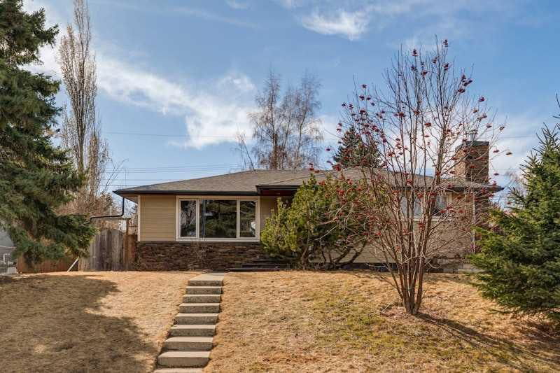 58 Grafton Crescent SW, Calgary, Alberta