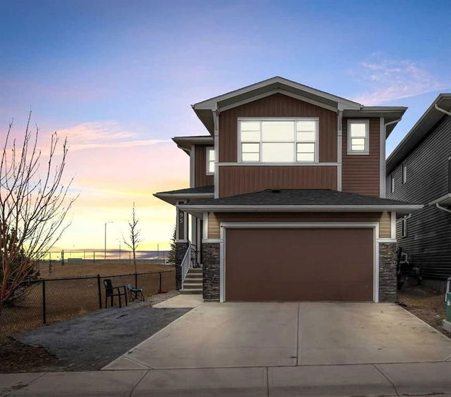 95 Redstone Heights