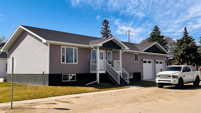 401 1st Street W