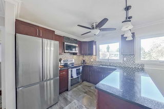 4 Peden Crescent