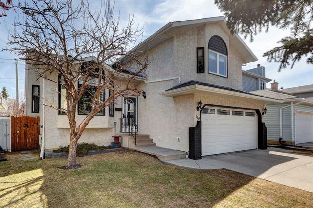 116 Macewan Ridge Close