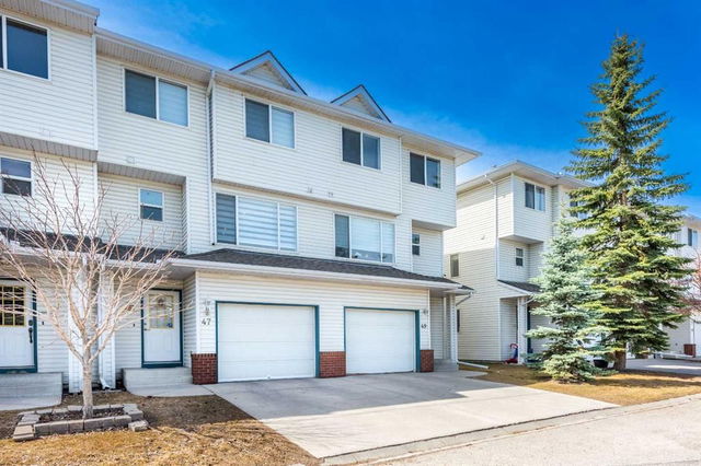 47 Harvest Oak Circle
